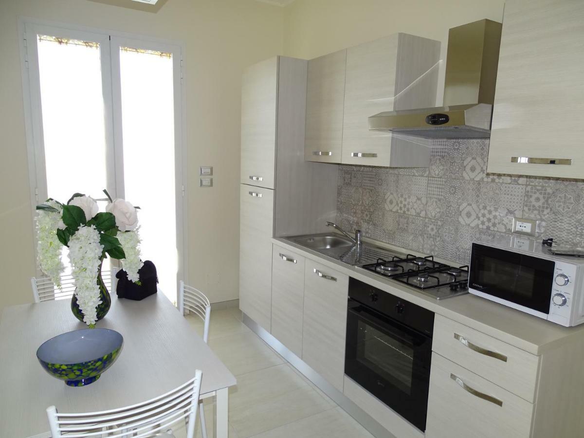 Felline Linda Casa Vacanze מראה חיצוני תמונה