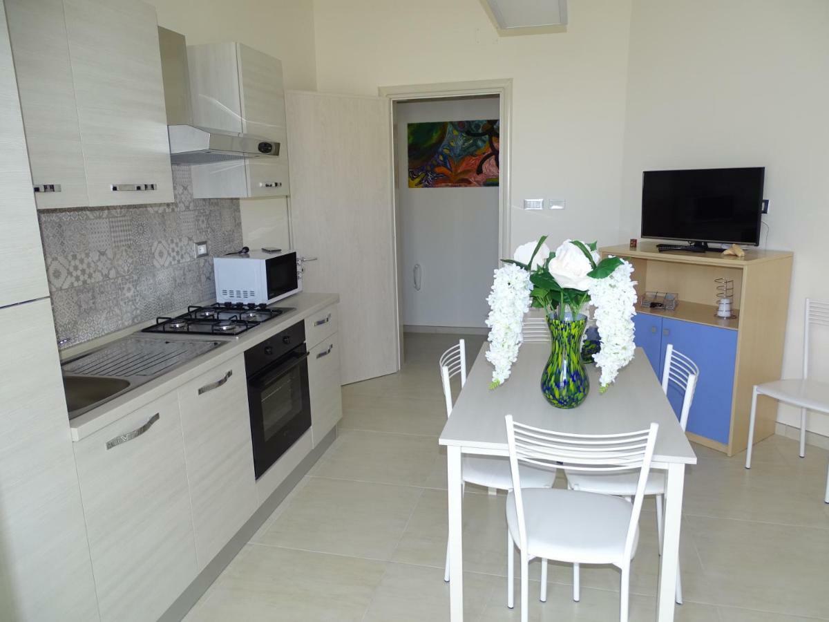 Felline Linda Casa Vacanze מראה חיצוני תמונה