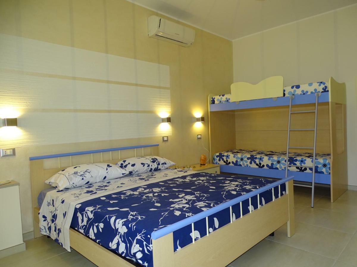Felline Linda Casa Vacanze מראה חיצוני תמונה