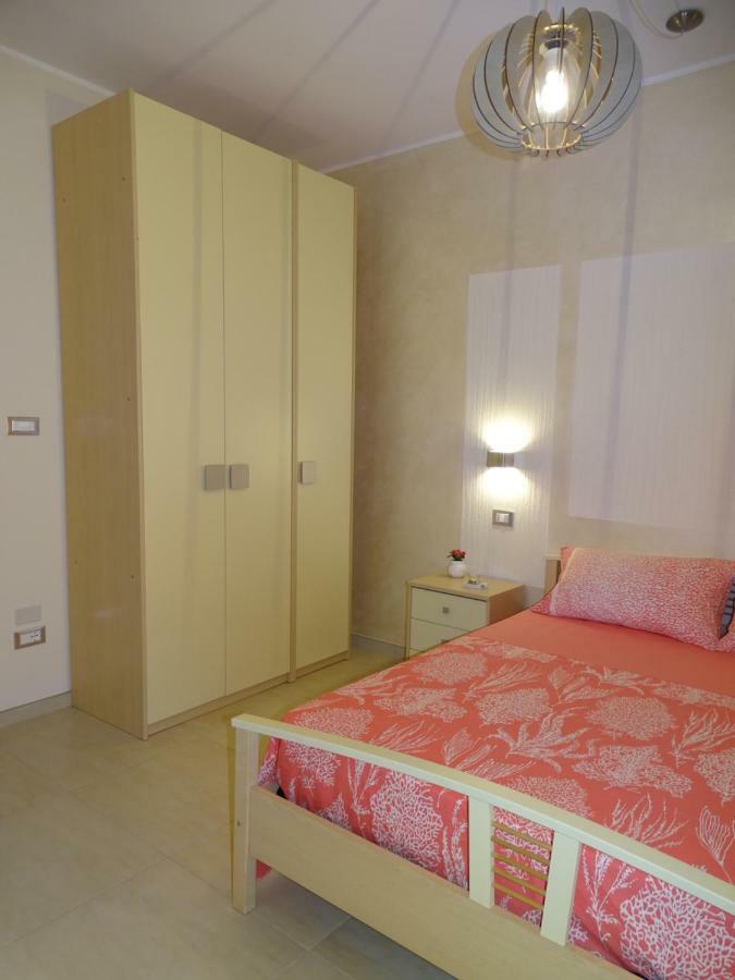 Felline Linda Casa Vacanze מראה חיצוני תמונה