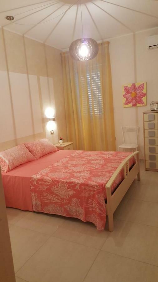 Felline Linda Casa Vacanze מראה חיצוני תמונה